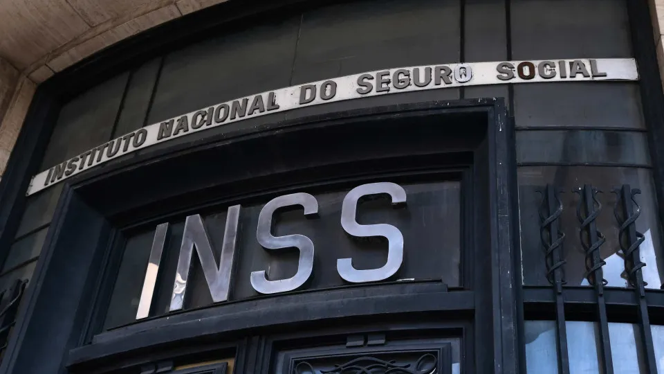 INSS poderá fazer perícia em documentos enviados por associações, diz ministro